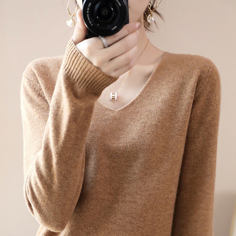 Autumn And Winter Women Elegant Solid Color Long Sleeve Sweater